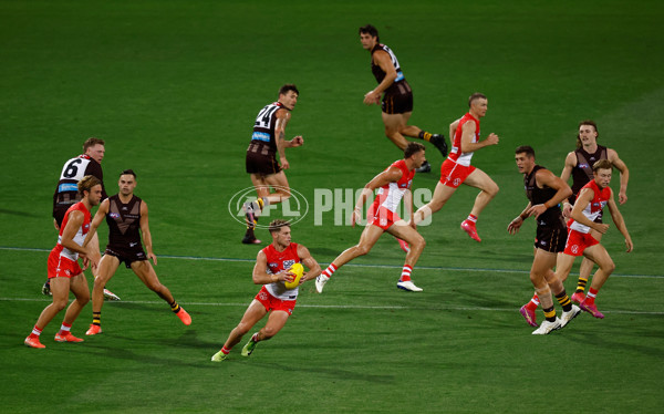 AFL 2025 Opening Round - Sydney v Hawthorn - A-57749632