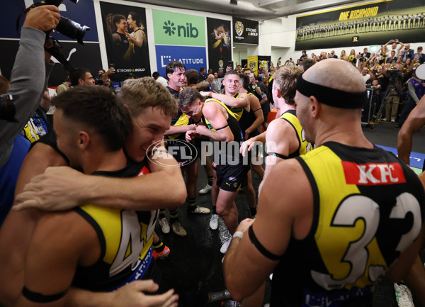 AFL 2025 Round 01 - Richmond v Carlton - A-57764965