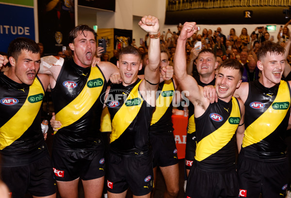 AFL 2025 Round 01 - Richmond v Carlton - A-57764983