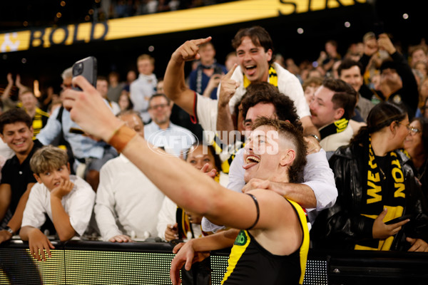 AFL 2025 Round 01 - Richmond v Carlton - A-57765011