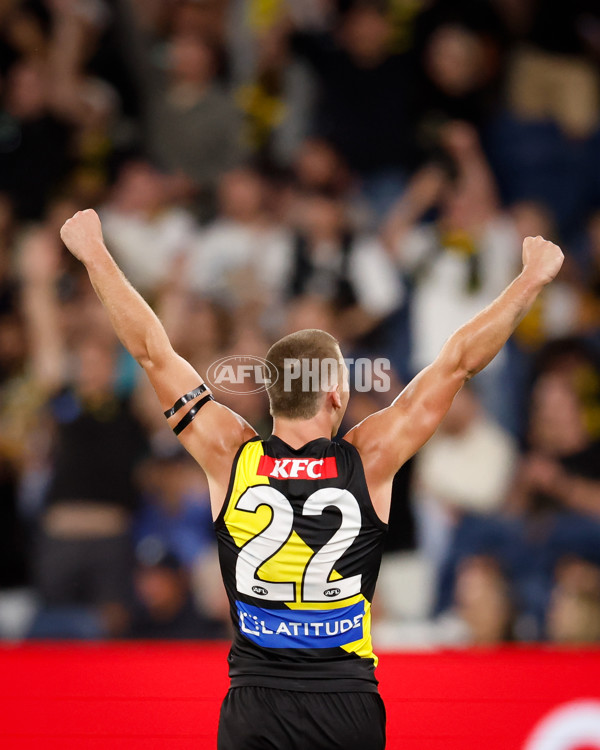 AFL 2025 Round 01 - Richmond v Carlton - A-57765024