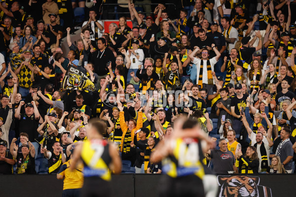 AFL 2025 Round 01 - Richmond v Carlton - A-57766897