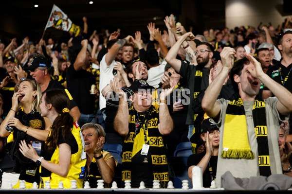 AFL 2025 Round 01 - Richmond v Carlton - A-57766922