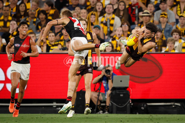 AFL 2025 Round 01 - Hawthorn v Essendon - A-57778016