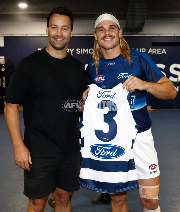 AFL 2025 Round 01 - Geelong v Fremantle - A-57783447