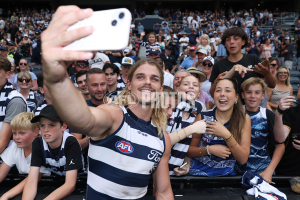 AFL 2025 Round 01 - Geelong v Fremantle - A-57795299