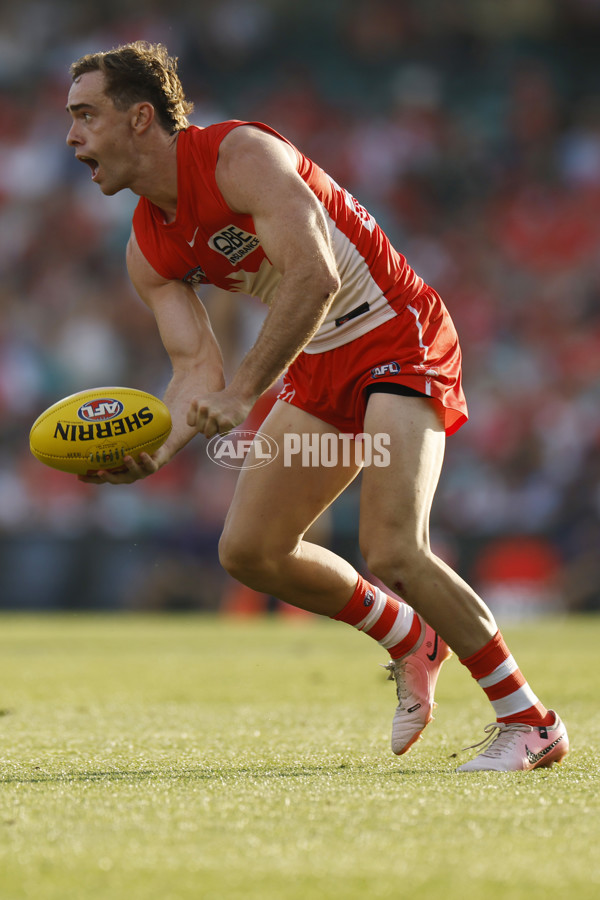 AFL 2025 Round 01 - Sydney v Brisbane - A-57803393