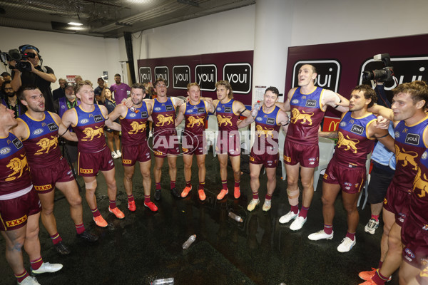 AFL 2025 Round 01 - Sydney v Brisbane - A-57803546