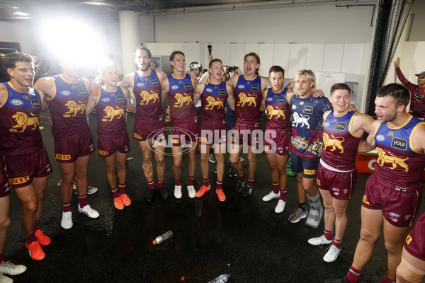 AFL 2025 Round 01 - Sydney v Brisbane - A-57803548