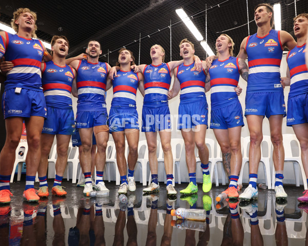 AFL 2025 Round 01 - Western Bulldogs v North Melbourne - A-57819215