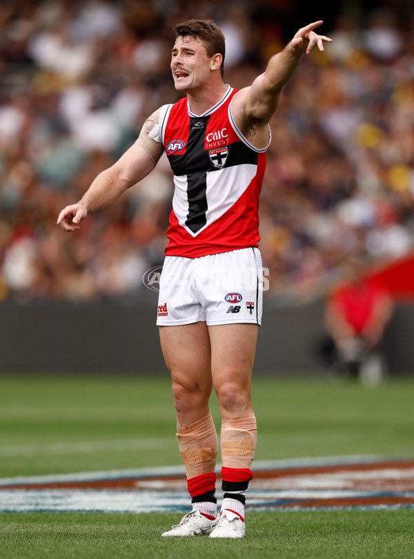 AFL 2025 Round 01 - Adelaide v St Kilda - A-57824509