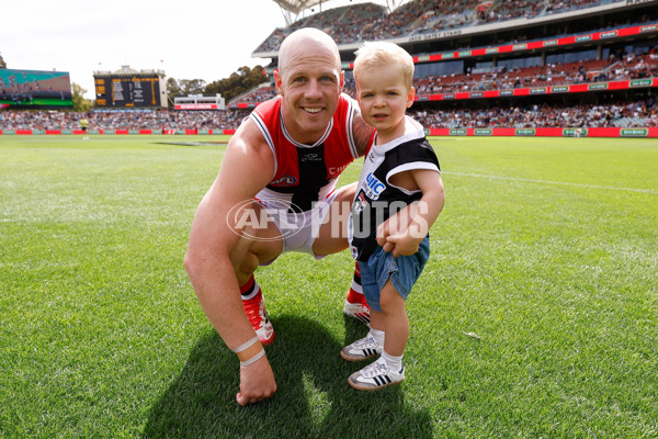 AFL 2025 Round 01 - Adelaide v St Kilda - A-57827138