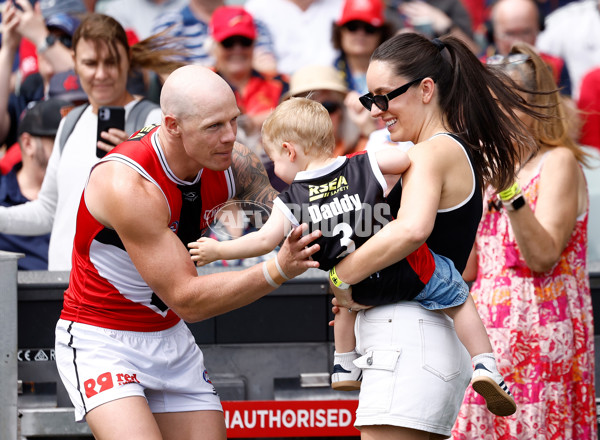 AFL 2025 Round 01 - Adelaide v St Kilda - A-57828973