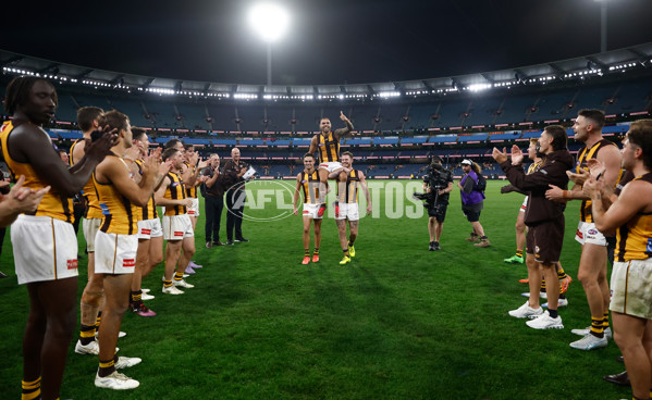 AFL 2025 Round 02 - Carlton v Hawthorn - A-57971935