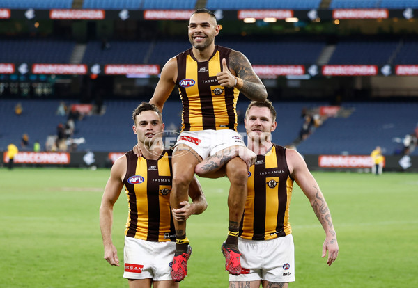 AFL 2025 Round 02 - Carlton v Hawthorn - A-57971948