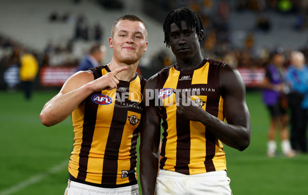 AFL 2025 Round 02 - Carlton v Hawthorn - A-57975012