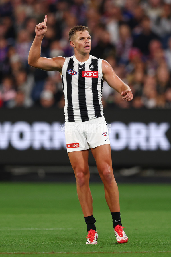 AFL 2025 Round 02 - Footscray v Collingwood - A-57984646