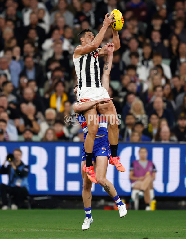 AFL 2025 Round 02 - Footscray v Collingwood - A-57985919
