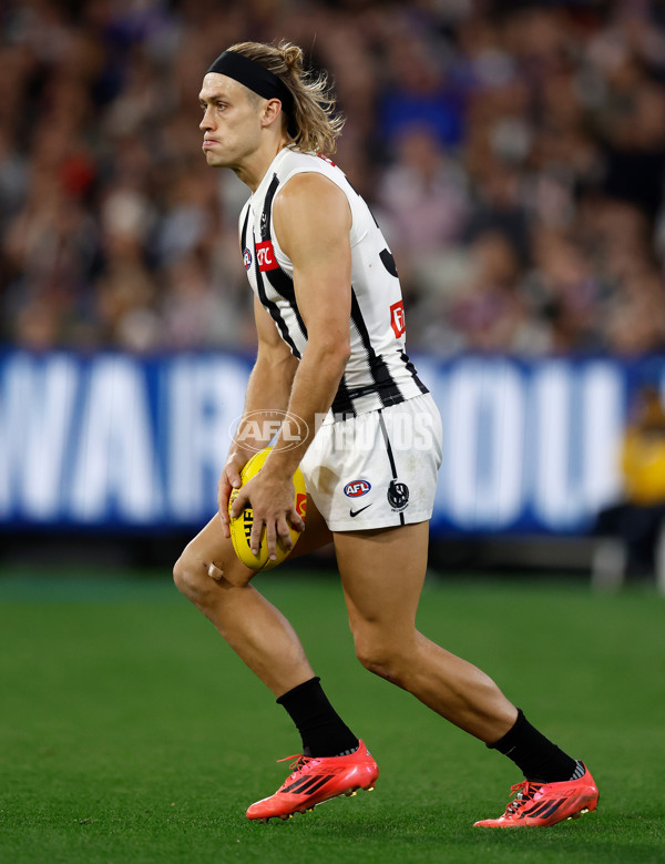 AFL 2025 Round 02 - Footscray v Collingwood - A-57985948