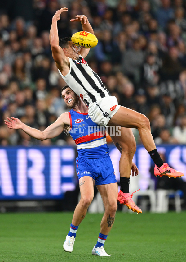 AFL 2025 Round 02 - Footscray v Collingwood - A-57985972