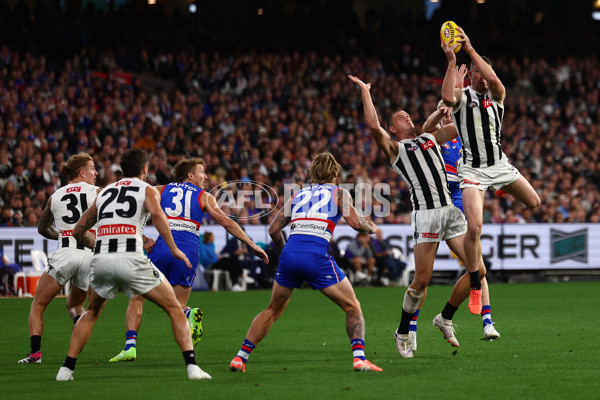 AFL 2025 Round 02 - Footscray v Collingwood - A-57987754