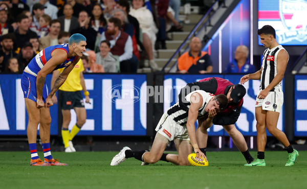 AFL 2025 Round 02 - Footscray v Collingwood - A-57988600