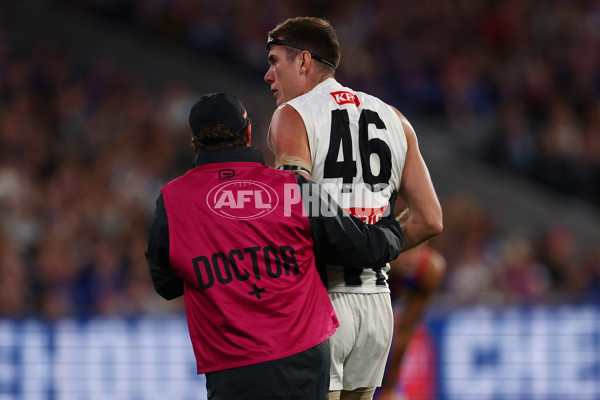 AFL 2025 Round 02 - Footscray v Collingwood - A-57988610