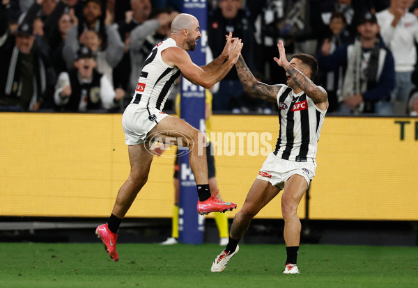 AFL 2025 Round 02 - Footscray v Collingwood - A-57990680