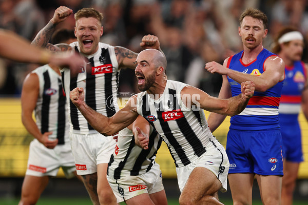 AFL 2025 Round 02 - Footscray v Collingwood - A-57990688