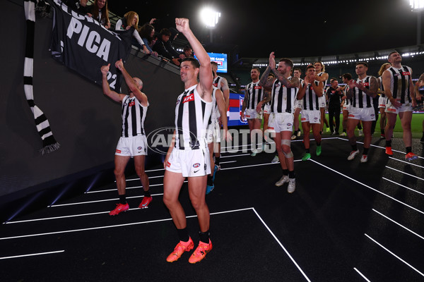 AFL 2025 Round 02 - Footscray v Collingwood - A-57990701