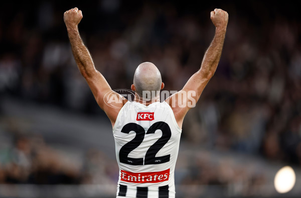 AFL 2025 Round 02 - Footscray v Collingwood - A-57990705