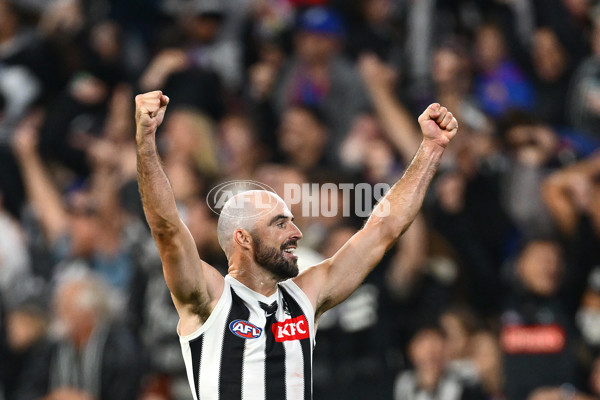 AFL 2025 Round 02 - Footscray v Collingwood - A-57990738