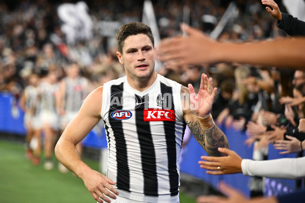 AFL 2025 Round 02 - Footscray v Collingwood - A-57990756