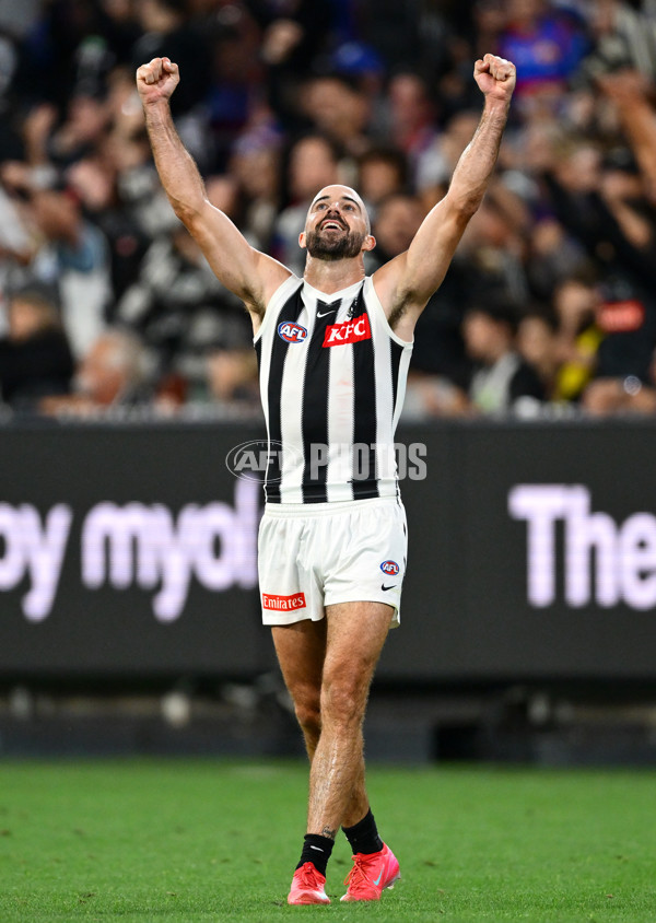 AFL 2025 Round 02 - Footscray v Collingwood - A-57991886
