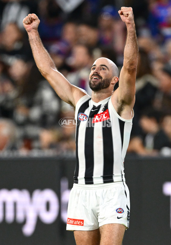 AFL 2025 Round 02 - Footscray v Collingwood - A-57991887
