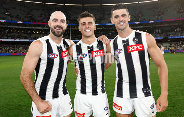 AFL 2025 Round 02 - Footscray v Collingwood - A-57991948