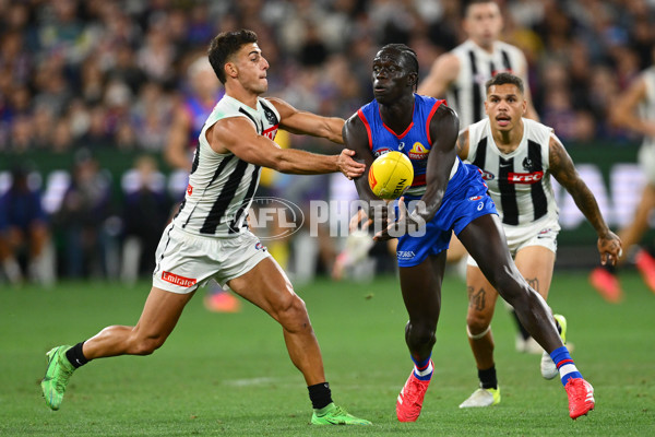 AFL 2025 Round 02 - Footscray v Collingwood - A-57991973