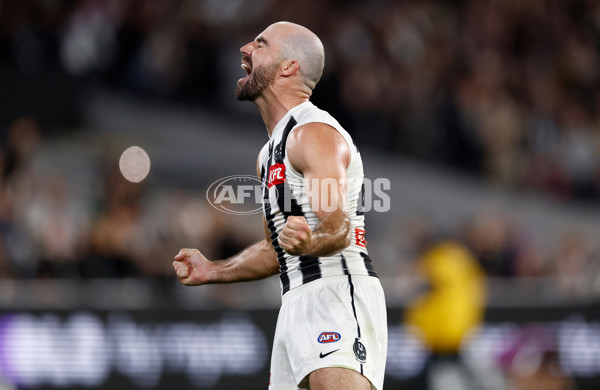 AFL 2025 Round 02 - Footscray v Collingwood - A-57993703