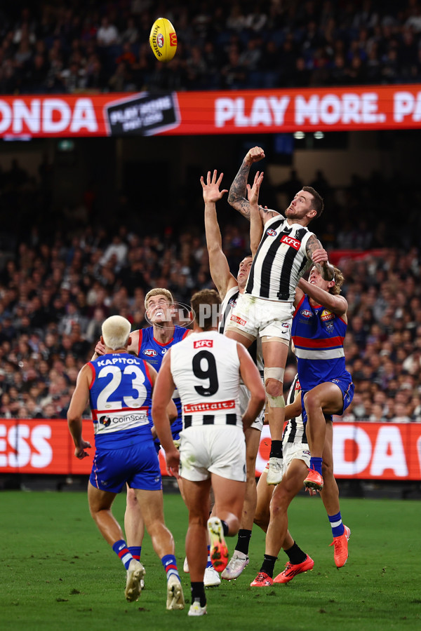 AFL 2025 Round 02 - Footscray v Collingwood - A-57993783