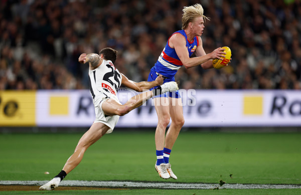 AFL 2025 Round 02 - Footscray v Collingwood - A-57994518