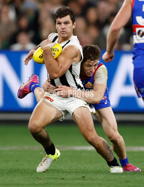 AFL 2025 Round 02 - Footscray v Collingwood - A-57994524