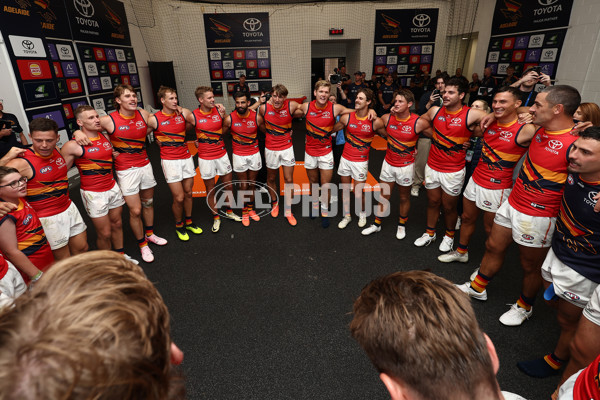 AFL 2025 Round 02 - Essendon v Adelaide - A-58010580