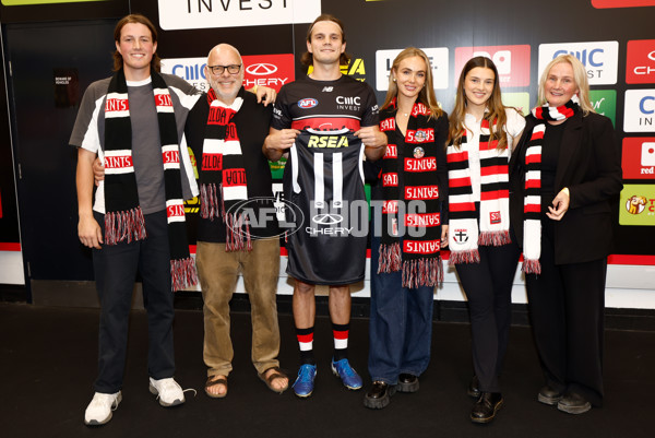 AFL 2025 Round 02 - St Kilda v Geelong - A-58014486