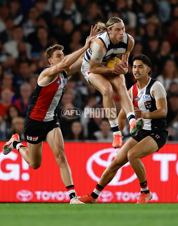 AFL 2025 Round 02 - St Kilda v Geelong - A-58021211