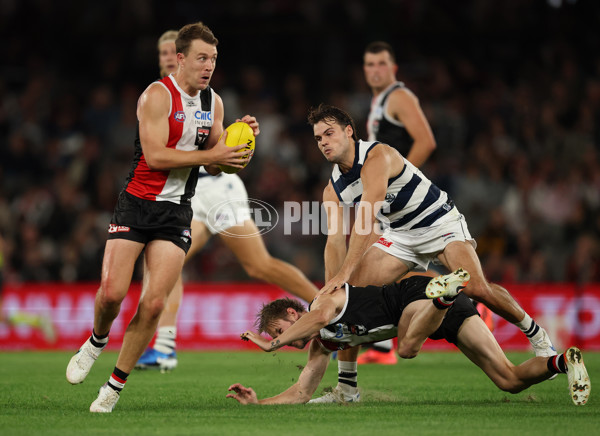 AFL 2025 Round 02 - St Kilda v Geelong - A-58023900