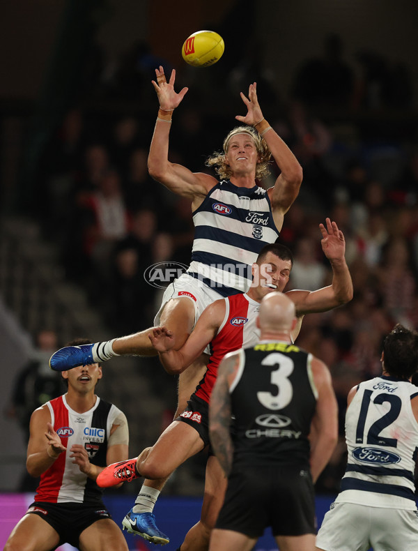 AFL 2025 Round 02 - St Kilda v Geelong - A-58024741
