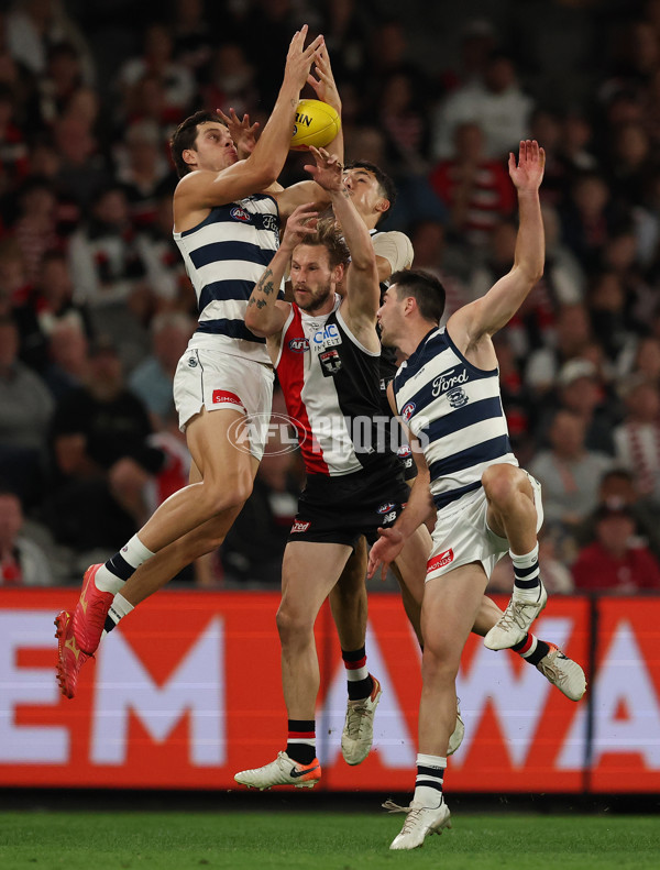 AFL 2025 Round 02 - St Kilda v Geelong - A-58026461