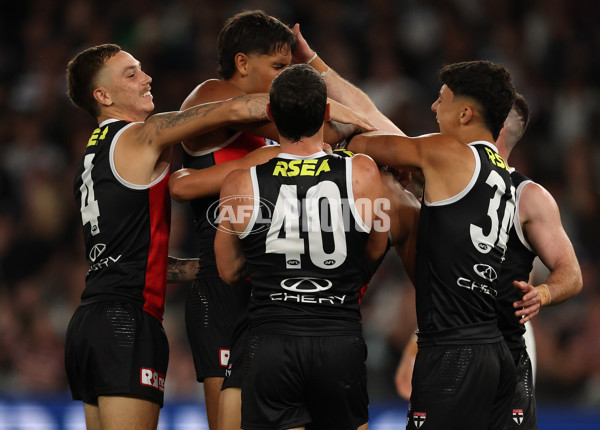 AFL 2025 Round 02 - St Kilda v Geelong - A-58027251