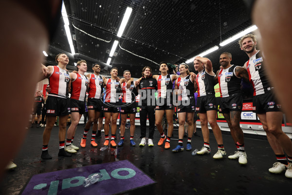 AFL 2025 Round 02 - St Kilda v Geelong - A-58029170