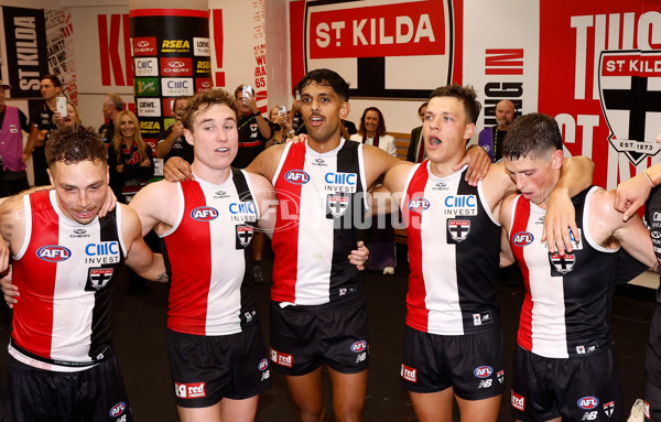 AFL 2025 Round 02 - St Kilda v Geelong - A-58029682